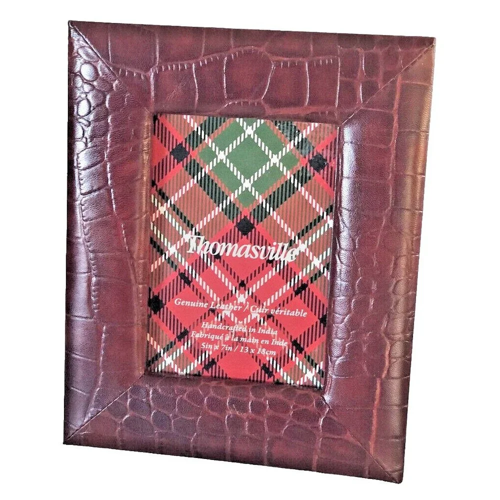 Thomasville Embossed Genuine Leather Picture Frame 9x11